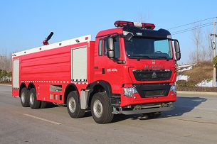 干粉泡沫聯(lián)用消防車（豪沃）